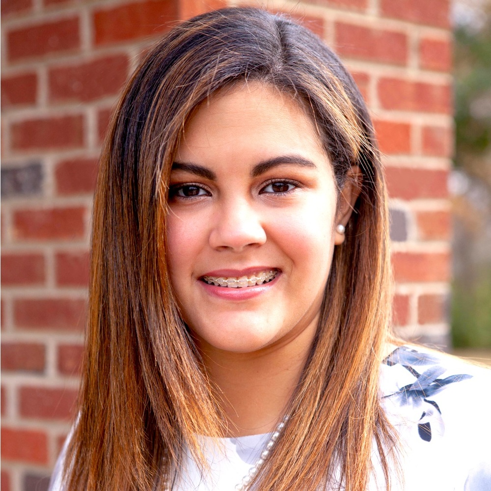 Meet your Posher, Alexandra